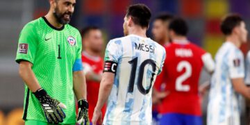 Campeón del mundo con Argentina a Claudio Bravo: «Eres ejemplo para todos»