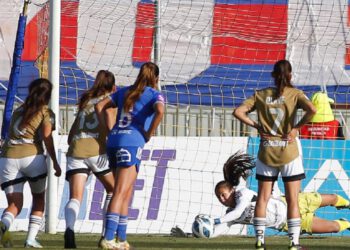 VIDEO| Así fue el penal que tapó Anto Canales y le dio el título 14 a Colo Colo femenino