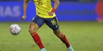 Jugador colombiano de Selección estaría en la mira de Colo Colo