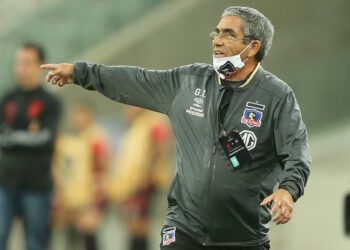 Gualberto Jara se cuadró con Gustavo Quinteros: «Colo Colo complica al técnico de cara a lo que viene»