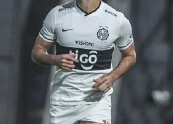 Su representante lo confirmó: Colo Colo tiene principio de acuerdo con delantero de Olimpia