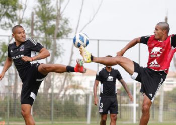 ¿Sale el Gato y entra el Toro? El curioso número con que entrenó Benegas por primera vez en Colo Colo