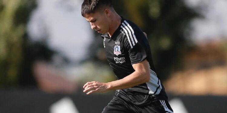 A pensar en los que están: La ilusión de Matías Moya tras sus primeros días en Colo Colo