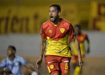 Francisco Fydriszewski: el delantero que sondea Colo Colo ante la partida de Lucero