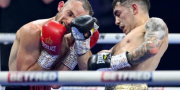 Polémica decisión: Andrés Campos cayó de forma unánime ante Sunny Edwards