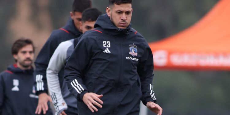 Con todo: La oncena titular que prepara Colo Colo para enfrentar a Unión La Calera