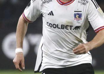 Desde la Premier League miran de cerca a promisorio canterano de Colo Colo
