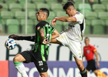 Papelón: Colo Colo cayó por 5 a 1 ante el colista de Brasil y le dijo adiós a la Copa Sudamericana