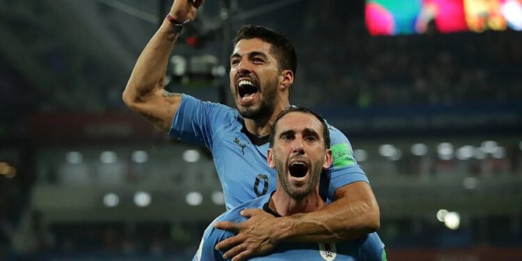 Estrella de Uruguay dice adiós al fútbol y no estará contra La Roja en septiembre