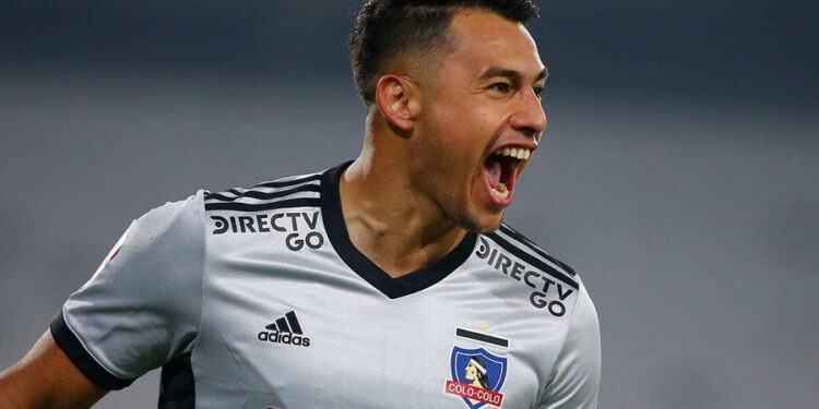 ¿Vuelve a Colo Colo? La razón por la que el futuro de Iván Morales depende de Gustavo Quinteros
